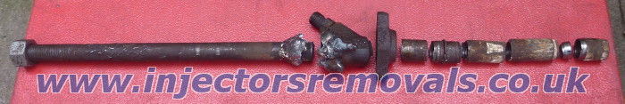 Injectors snapped during profesional injectrors
                removals from 2.0 / 2.2 HDi engine