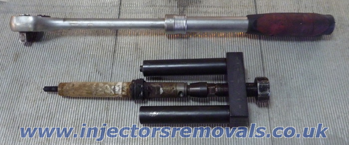 Injector removal from Fiat Ducato / Citroen
                Relay / Peugeot Boxer