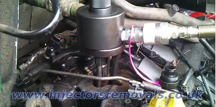 Injector removal from Renault Master / Opel
                Movano with 2.2 and 2.5 engines