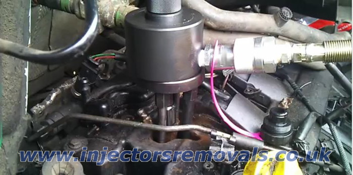 Injector removal from Renault Master / Opel
                Movano with 2.2 and 2.5 engines